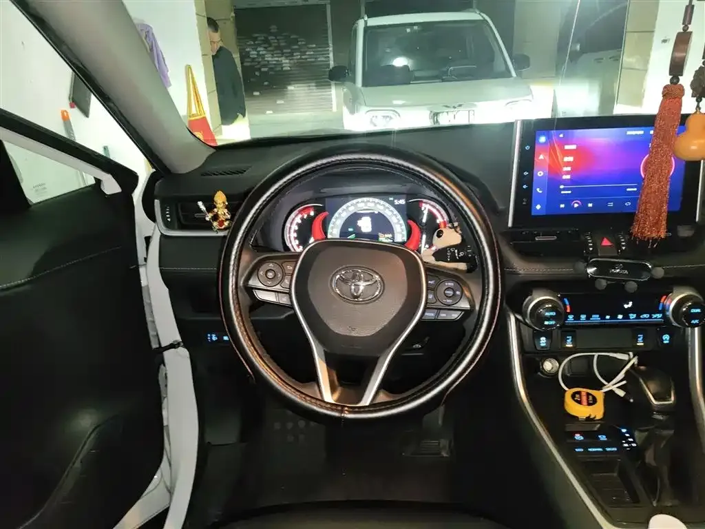 Toyota RAV4 2022 из CN, фото 3