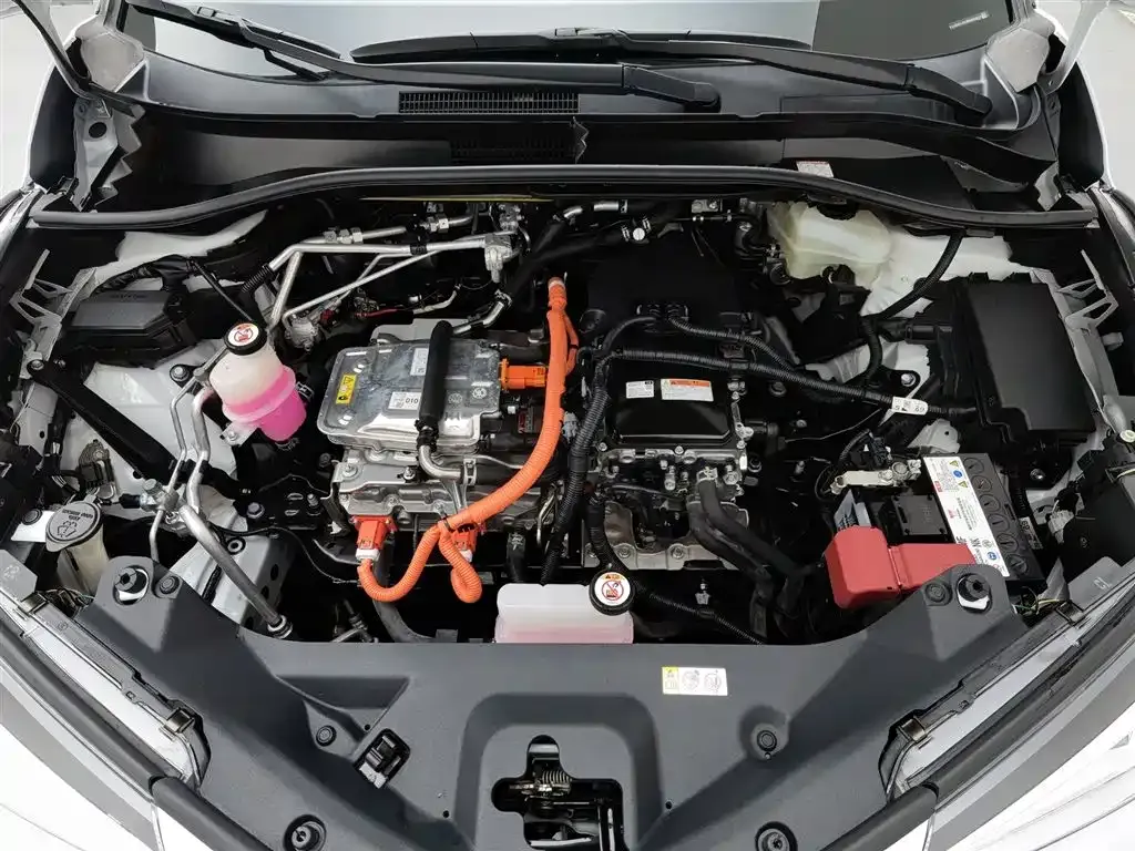 Toyota C-HR EV 2022 из CN, фото 6