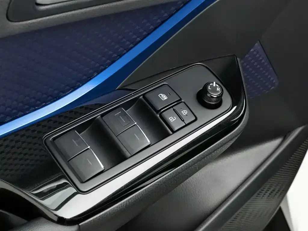 Toyota C-HR EV 2022 из CN, фото 9