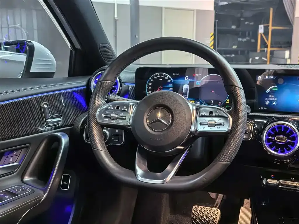 Mercedes-Benz A-Class 2023 из CN, фото 7