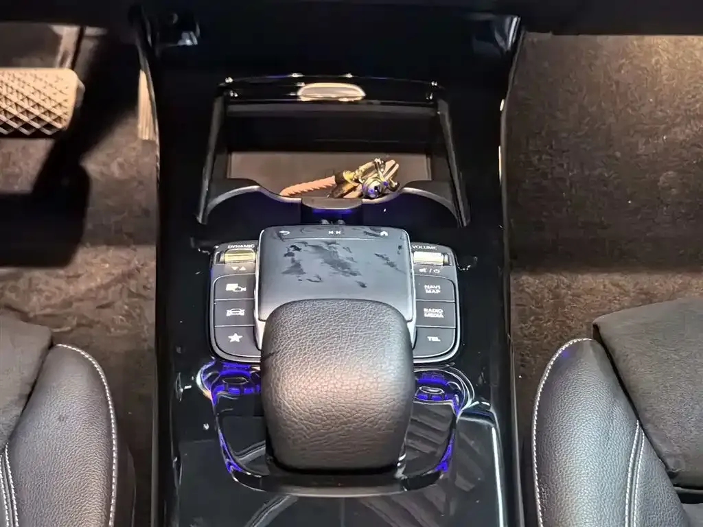 Mercedes-Benz A-Class 2023 из CN, фото 8
