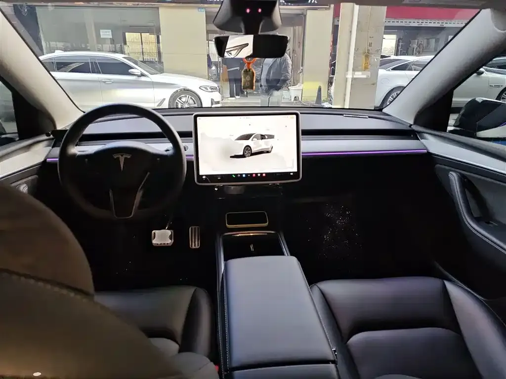 Tesla Model Y 2024 из CN, фото 10