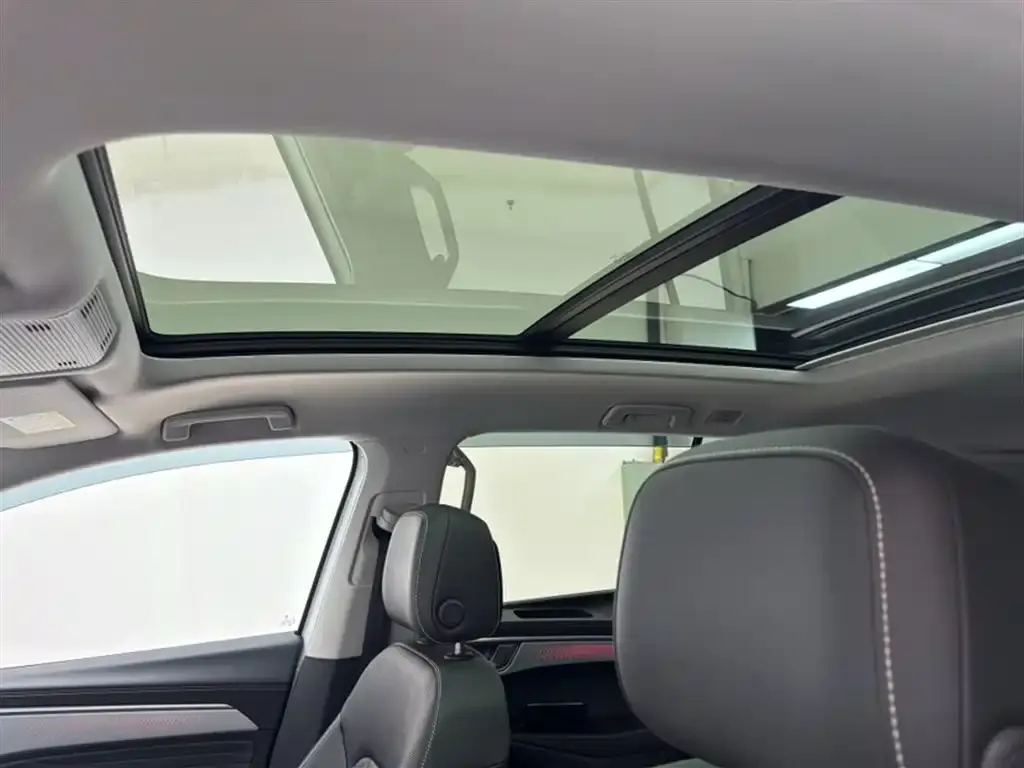 Volkswagen Talagon 2023 из CN, фото 10