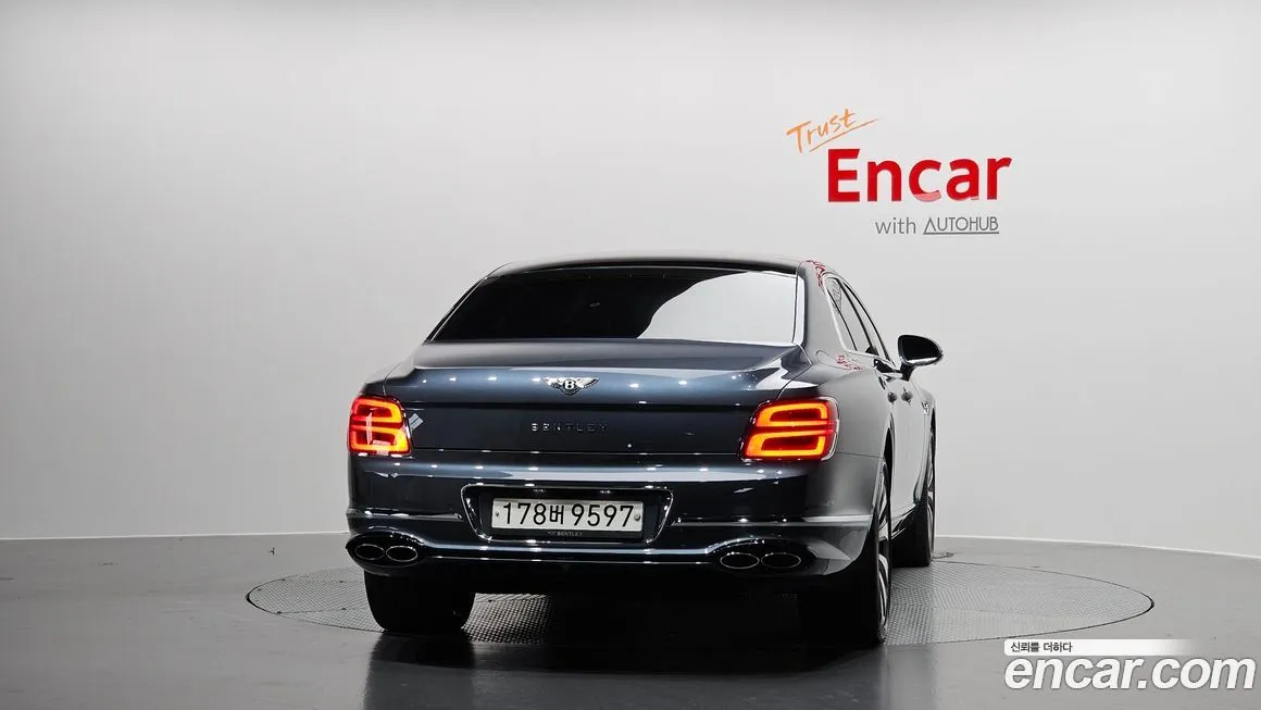 Bentley Flying Spur 2022 из KR, фото 4