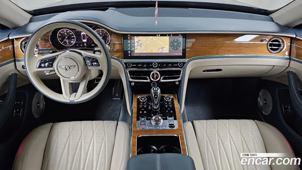 Bentley Flying Spur 2022 из KR, фото 7