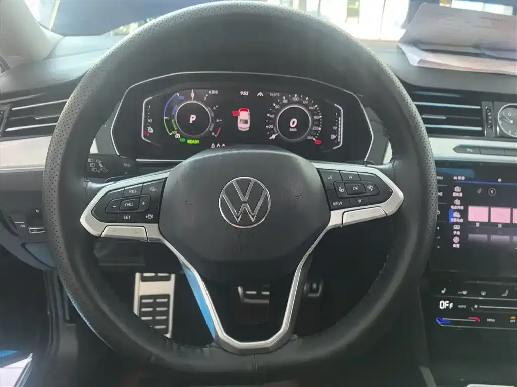Volkswagen Magotan GTE PHEV 2022 из CN, фото 3