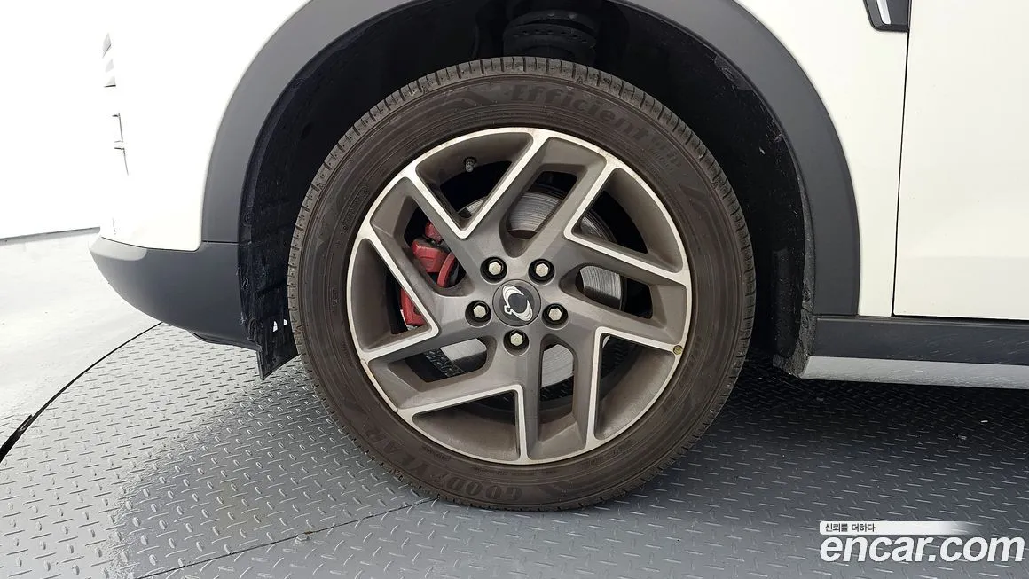 KG Mobility (Ssangyong) TIBOLI 2024 из KR, фото 5