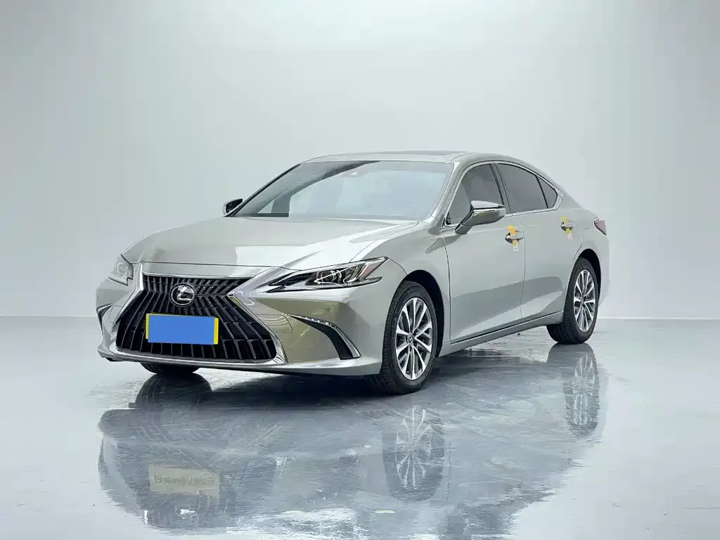 Lexus ES 2022 из CN, фото 1