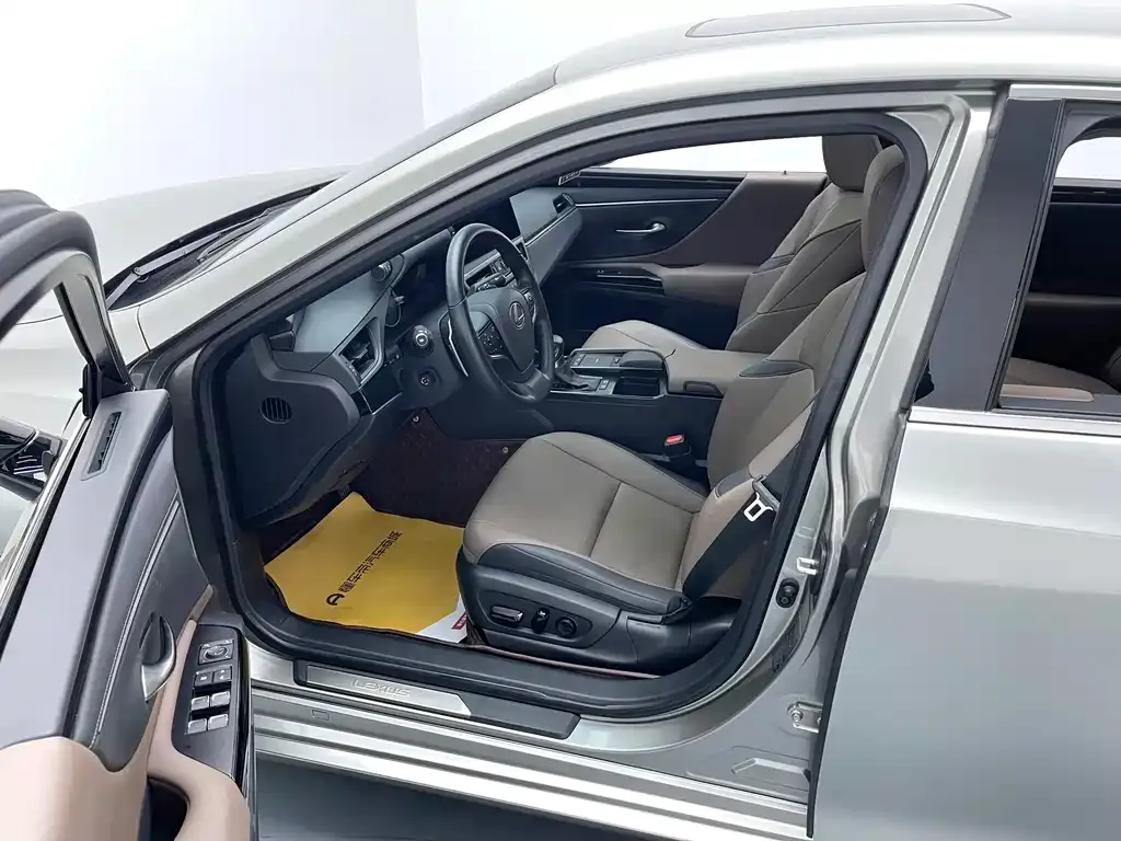 Lexus ES 2022 из CN, фото 10