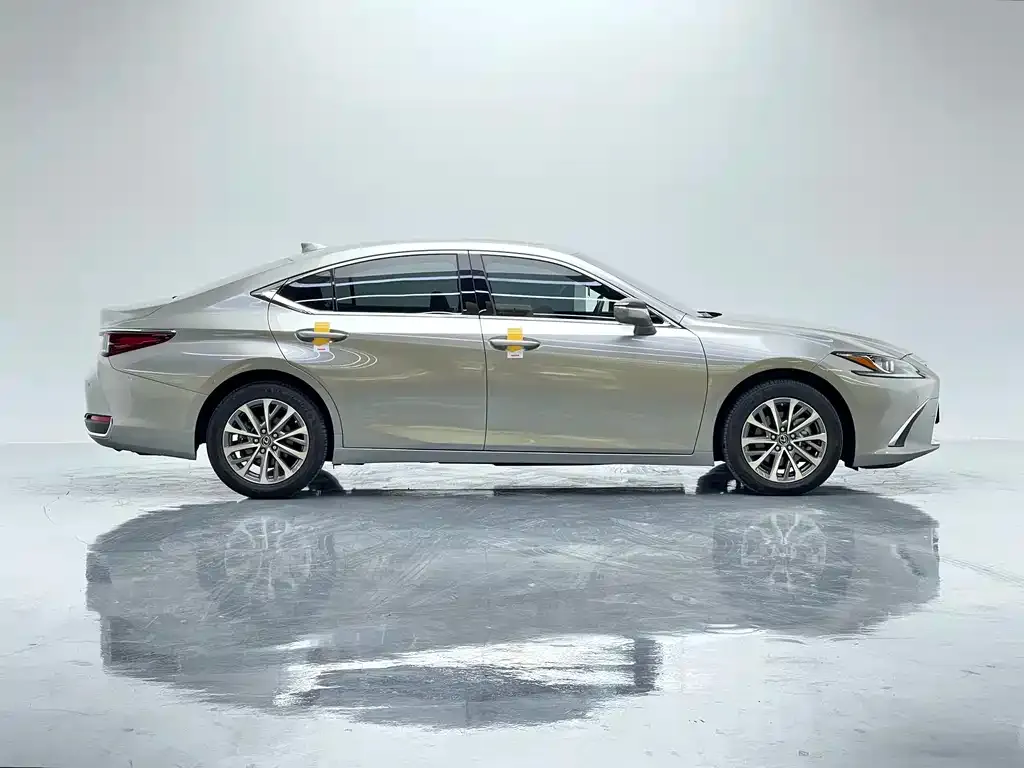 Lexus ES 2022 из CN, фото 8