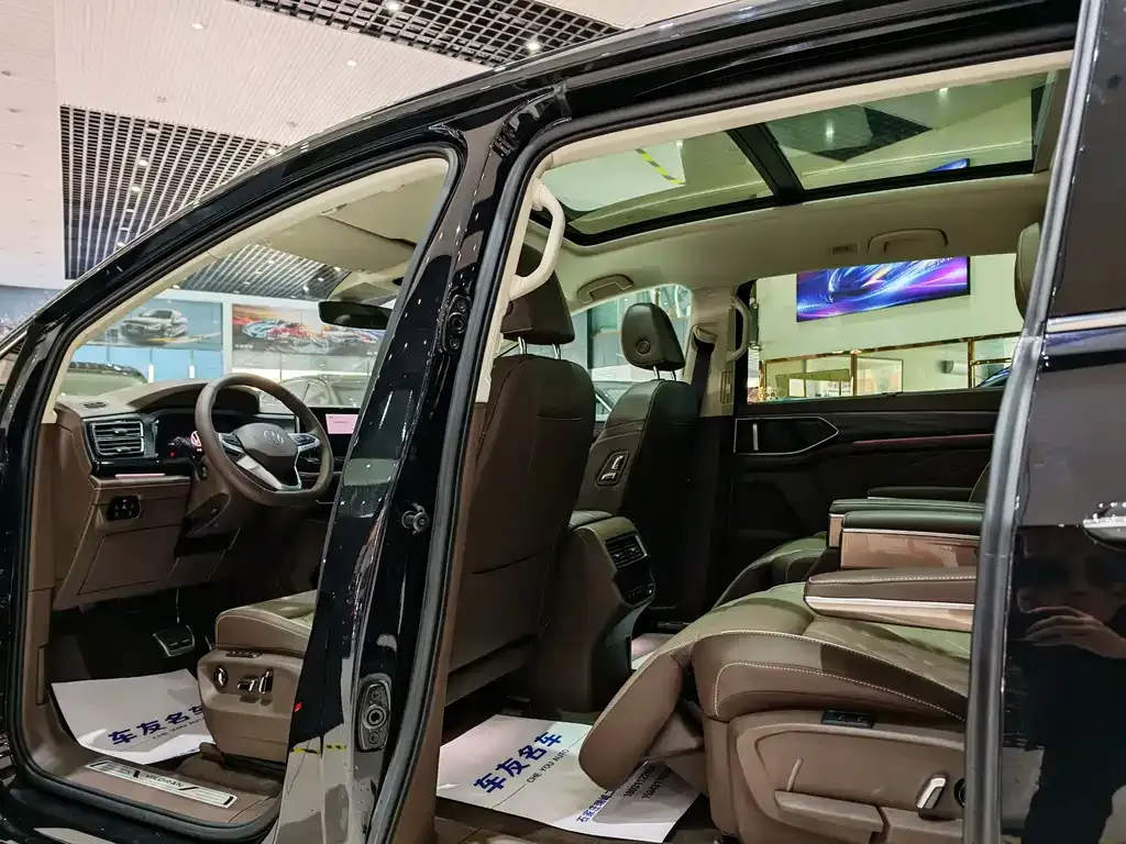 Volkswagen Viloran 2024 из CN, фото 7