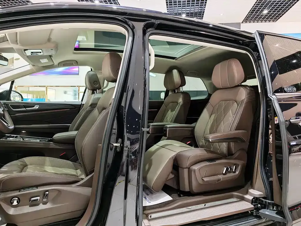 Volkswagen Viloran 2024 из CN, фото 8