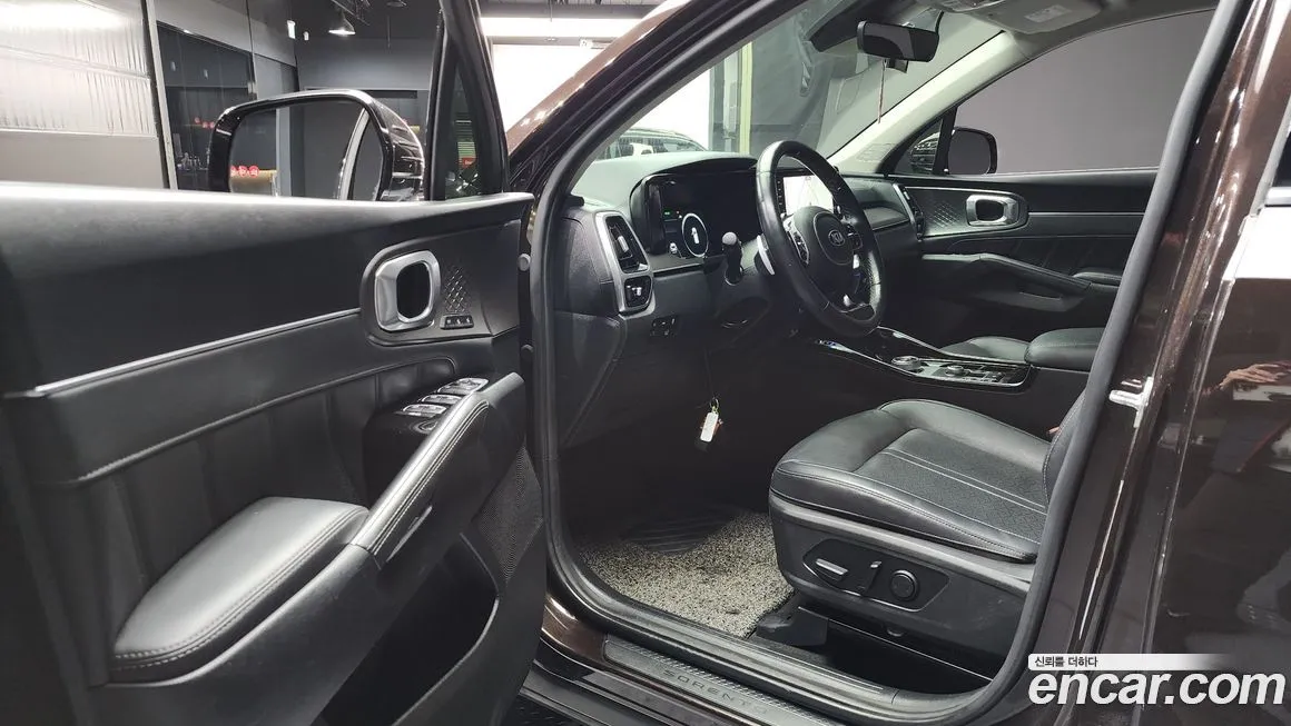 Kia Sorento — фото 10
