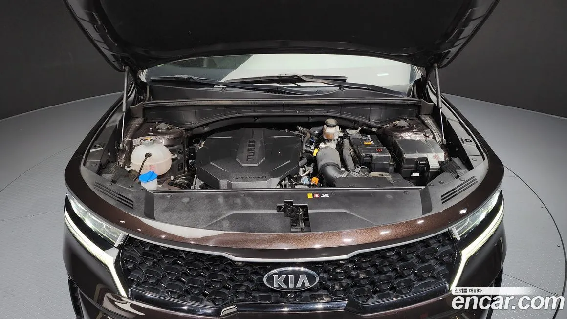 Kia Sorento — фото 6