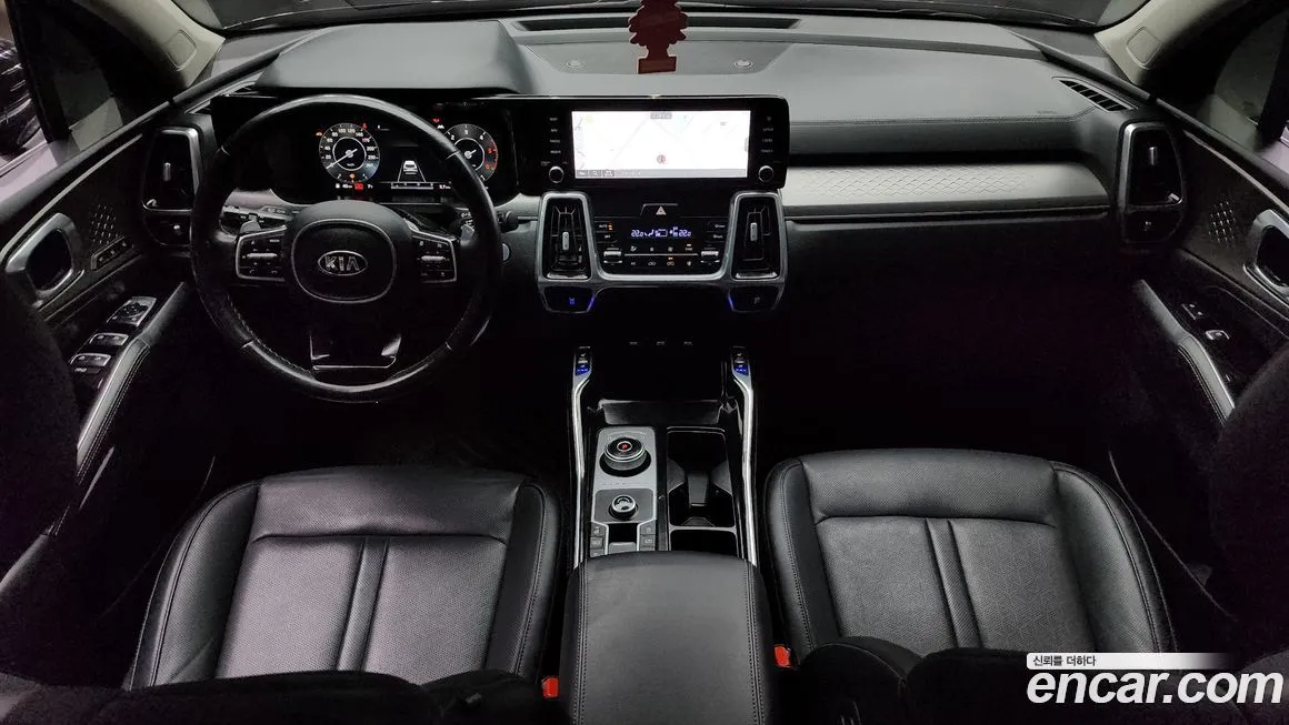 Kia Sorento — фото 7