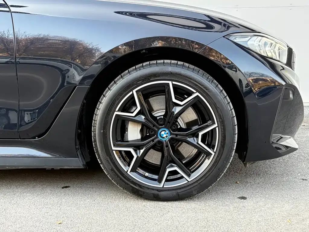 BMW i3 2024 из CN, фото 8