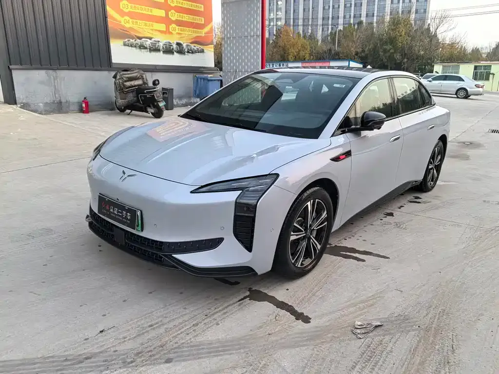 Hongqi EH7 2024 из CN, фото 1