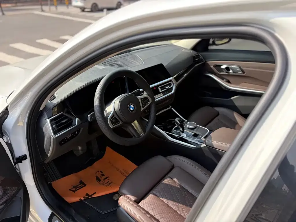 BMW 3 Series 2022 из CN, фото 4