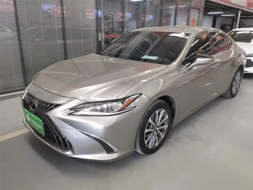 Lexus ES 2022 из CN, фото 1