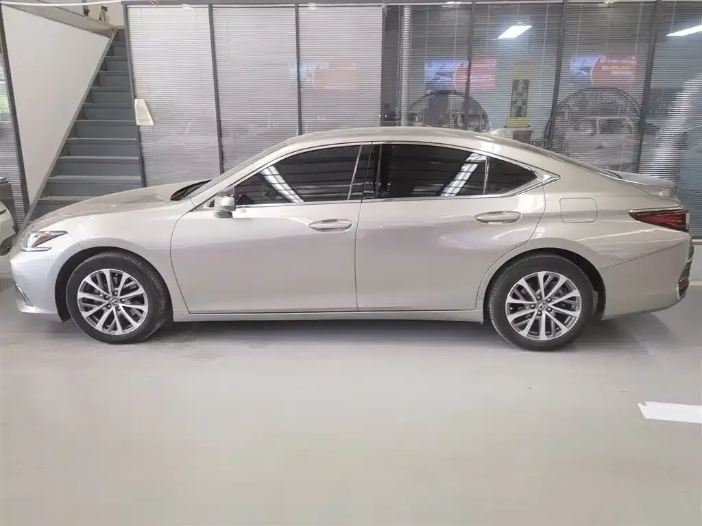 Lexus ES 2022 из CN, фото 5