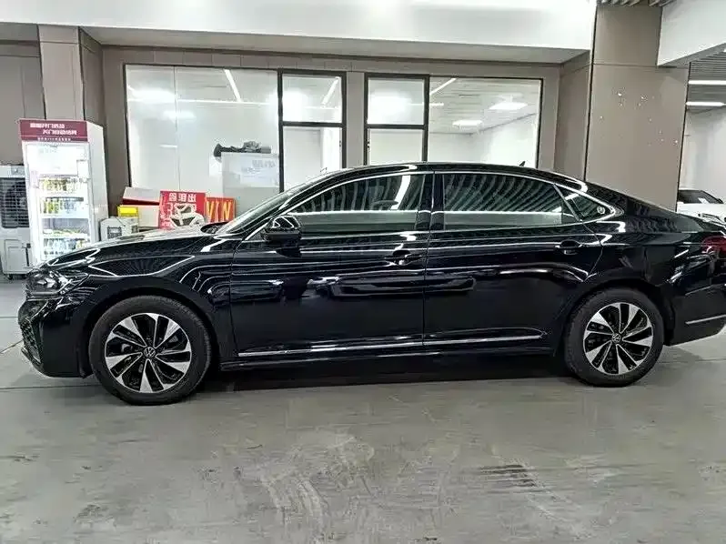 Volkswagen Passat 2021 из CN, фото 4