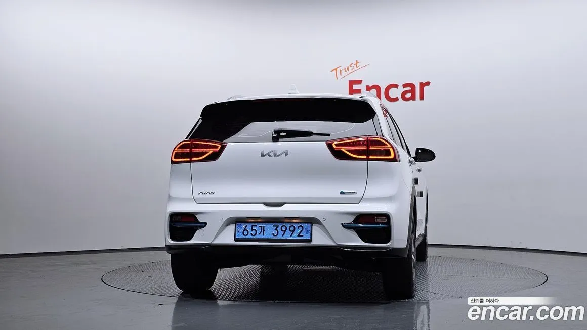 Kia Niro — фото 4