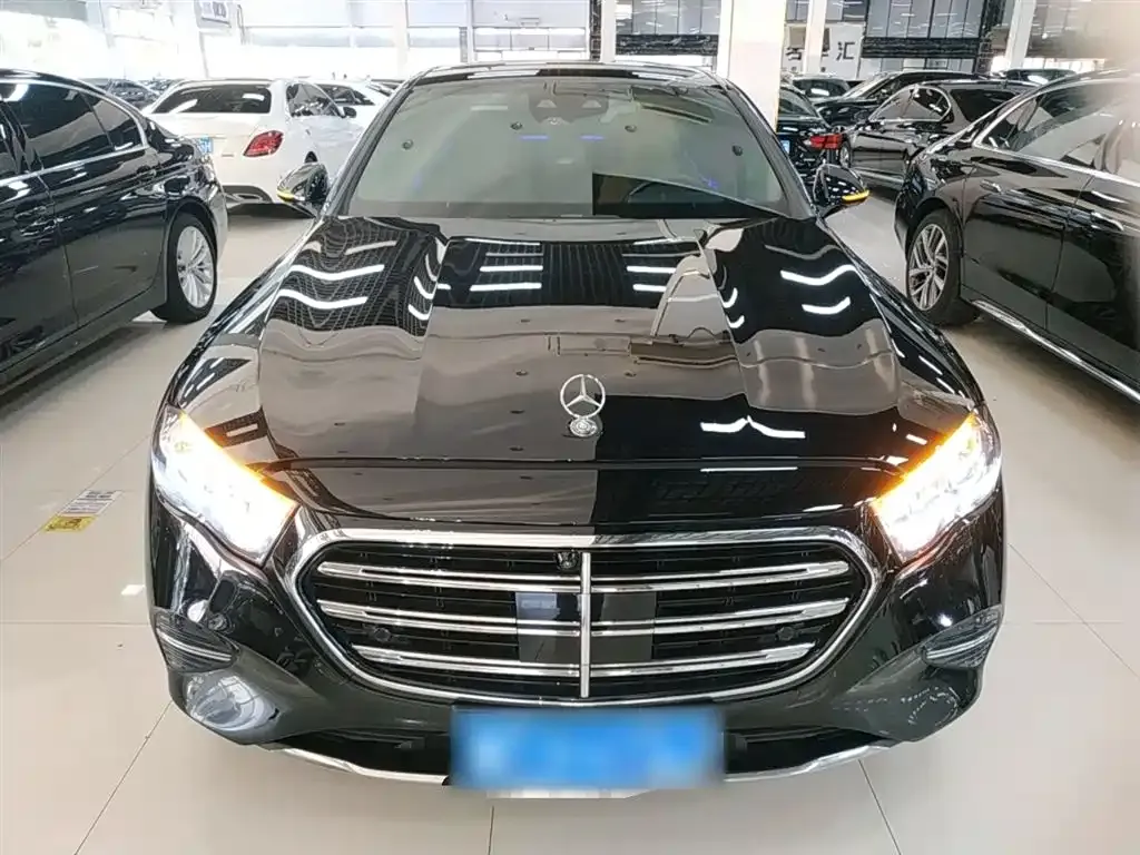 Mercedes-Benz E-Class 2024 из CN, фото 3