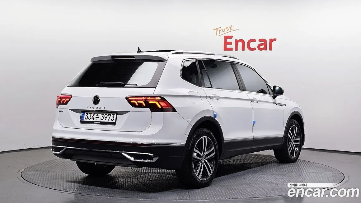 Volkswagen Tiguan — фото 2
