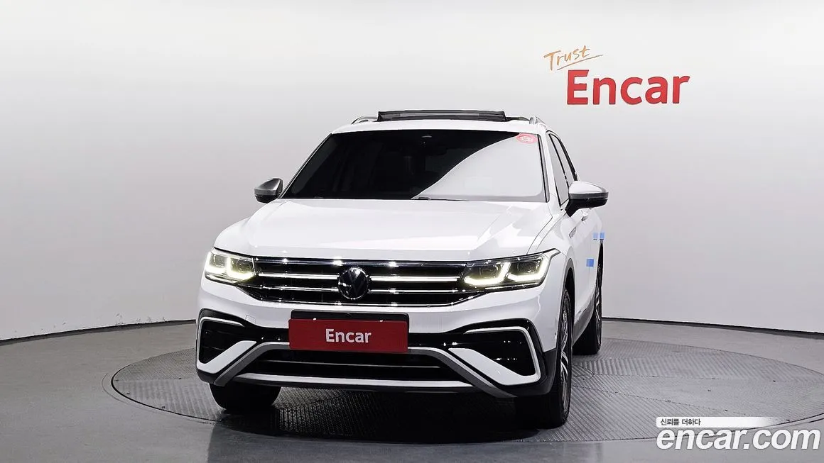 Volkswagen Tiguan — фото 3
