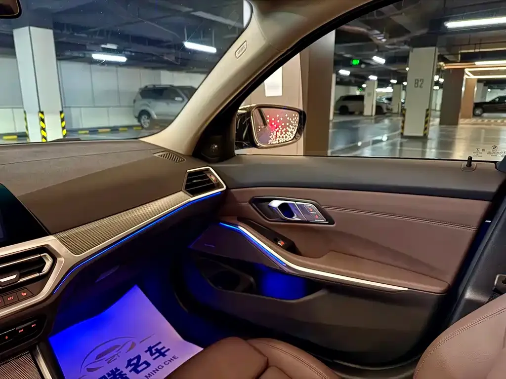 BMW 3 Series 2021 из CN, фото 9