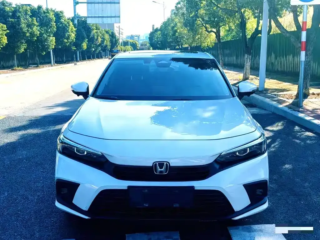 Honda Civic 2023 из CN, фото 2
