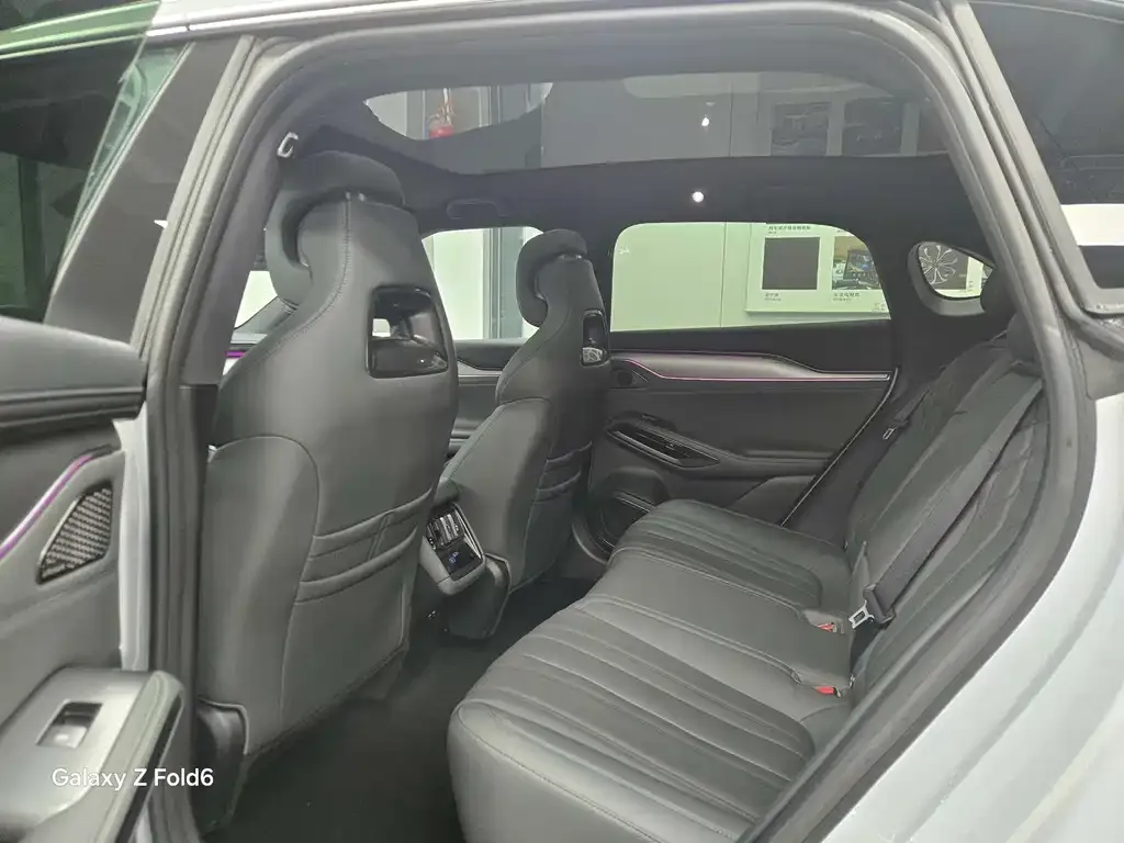 BYD L EV 2025 из CN, фото 7