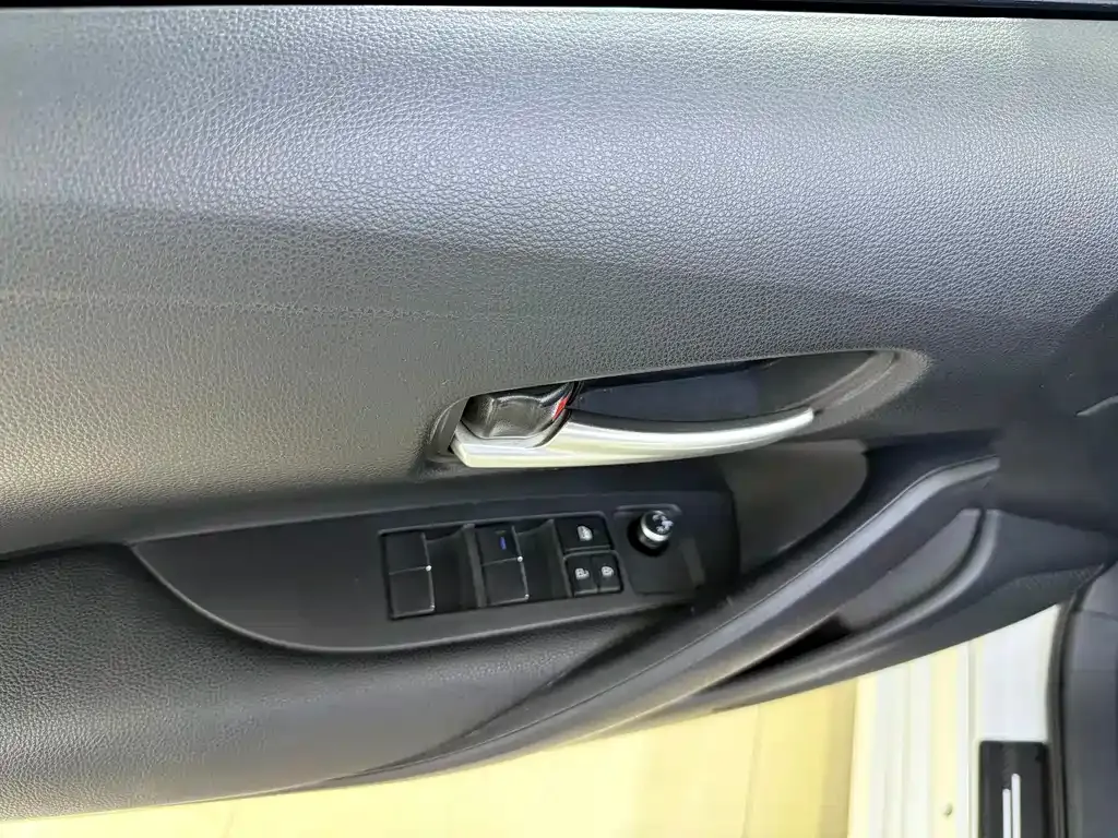 Toyota Corolla 2021 из CN, фото 8