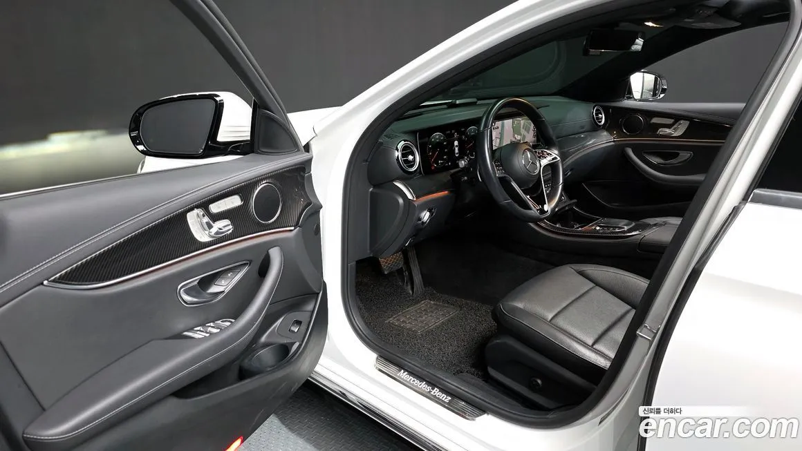 Mercedes-Benz E-Class — фото 10