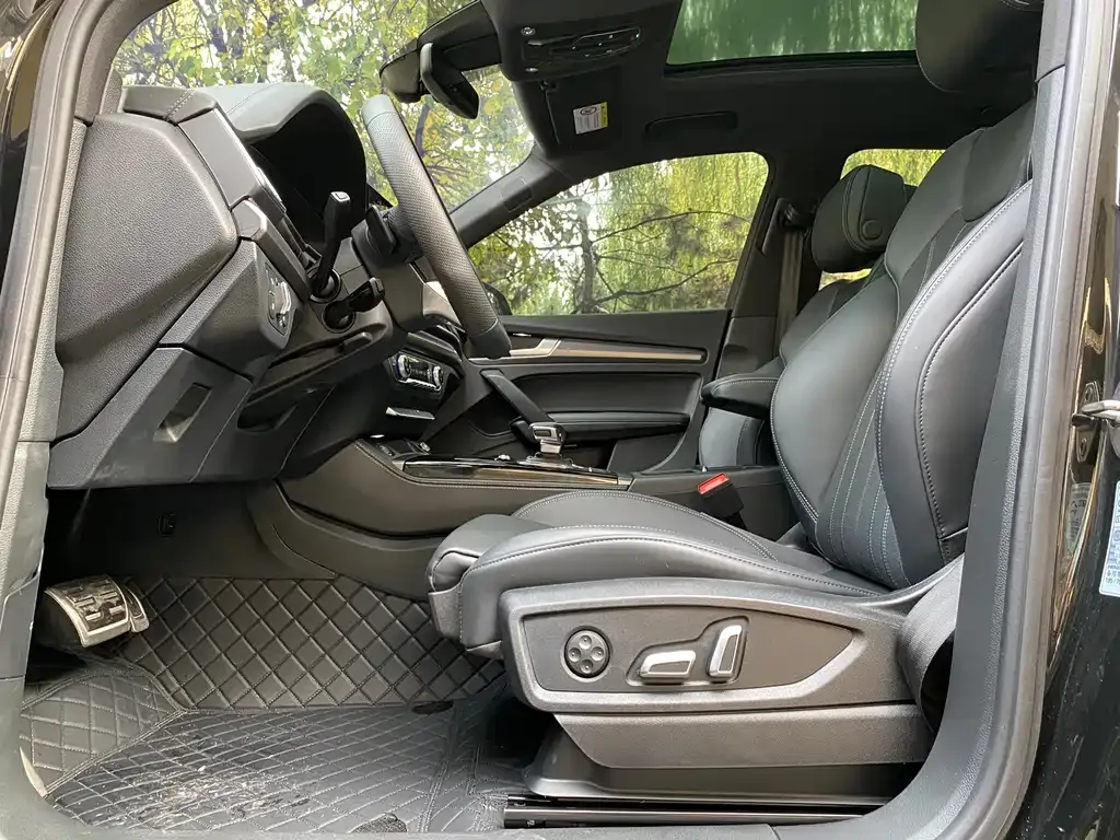 Audi Q5L 2024 из CN, фото 9