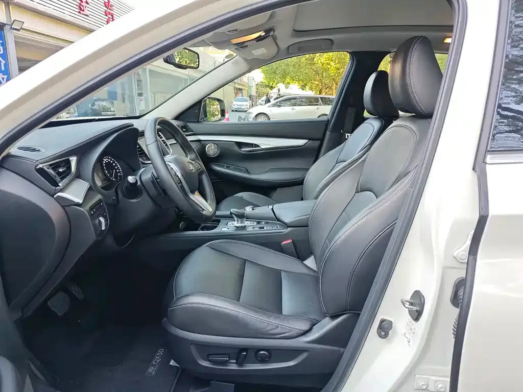 Infiniti QX50 2024 из CN, фото 5