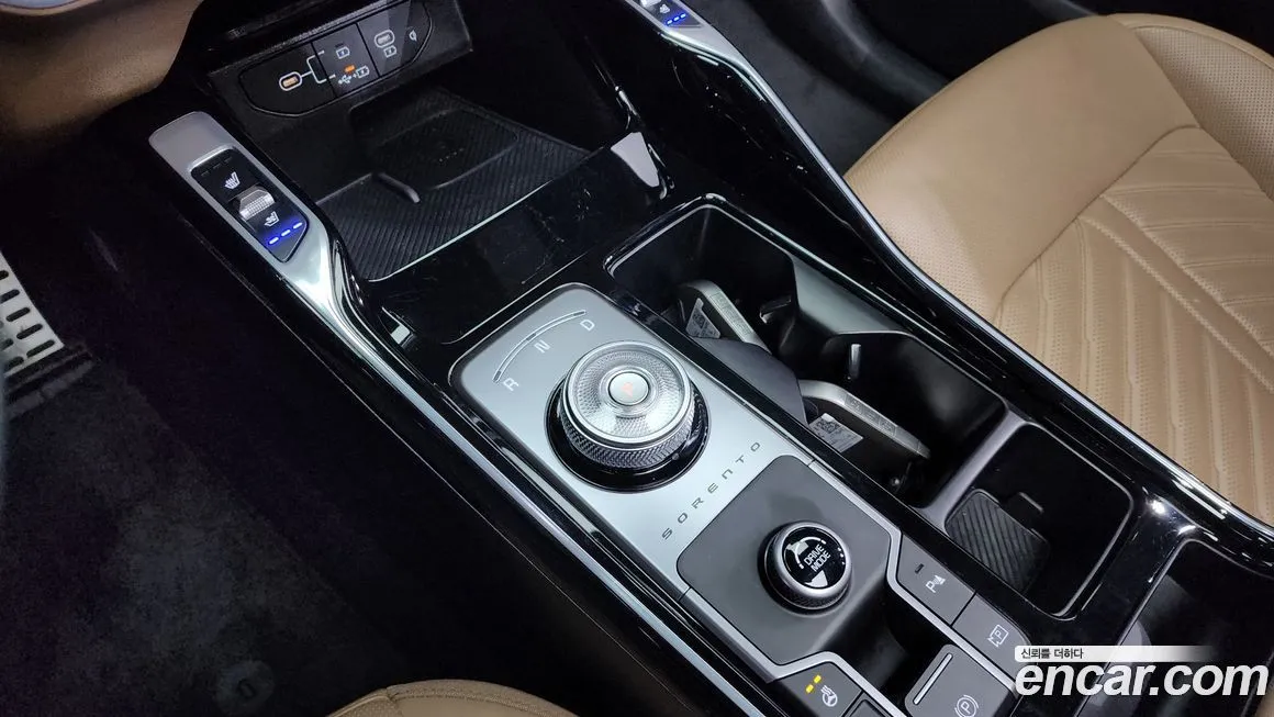Kia Sorento — фото 9