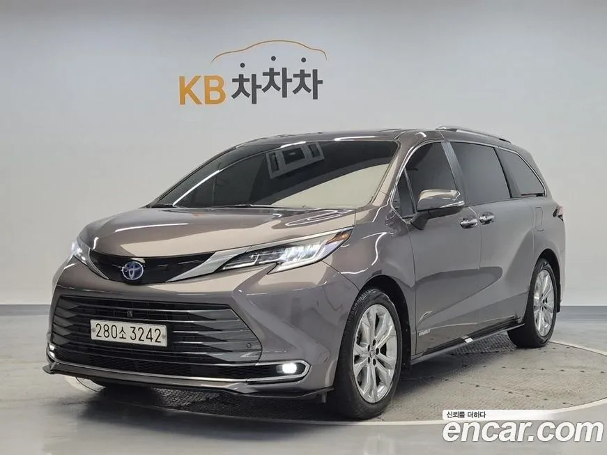 Toyota Sienna 2021 из KR, фото 1
