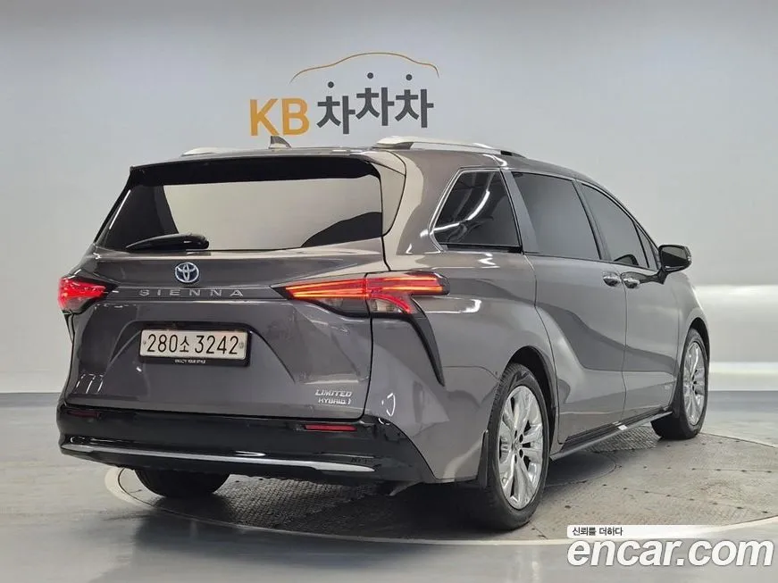 Toyota Sienna 2021 из KR, фото 3