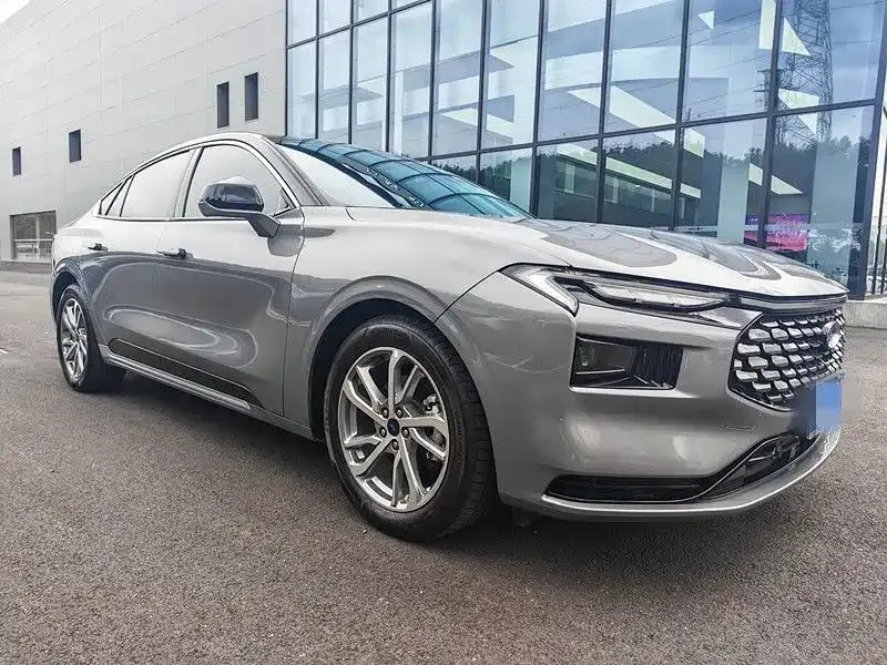 Ford Mondeo 2023 из CN, фото 3