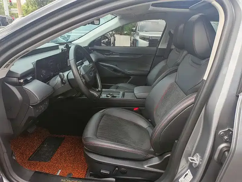 Ford Mondeo 2023 из CN, фото 7