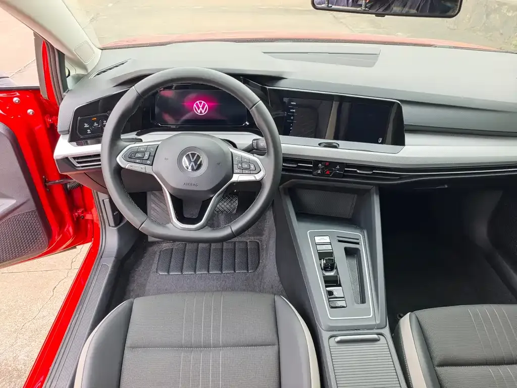 Volkswagen Golf 2021 из CN, фото 10