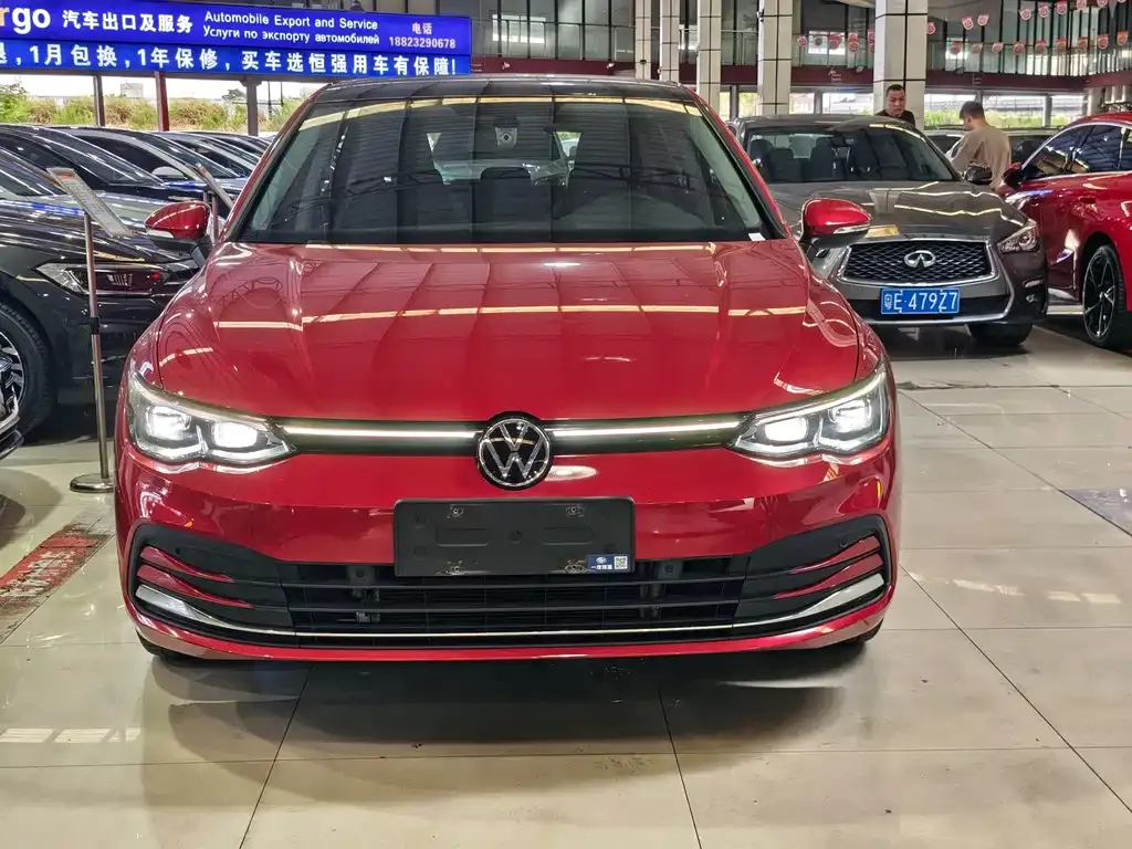 Volkswagen Golf 2021 из CN, фото 2