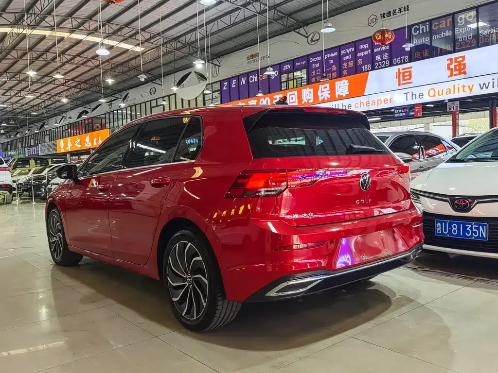 Volkswagen Golf 2021 из CN, фото 4