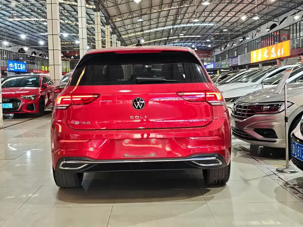 Volkswagen Golf 2021 из CN, фото 5