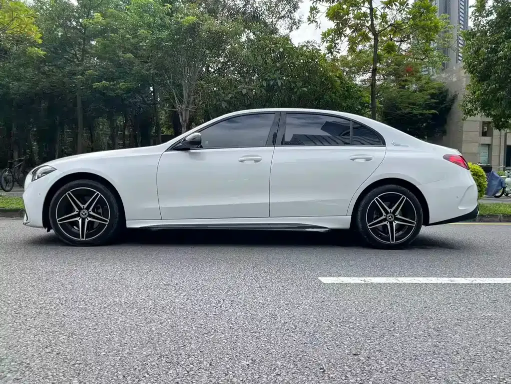 Mercedes-Benz C-Class 2023 из CN, фото 4