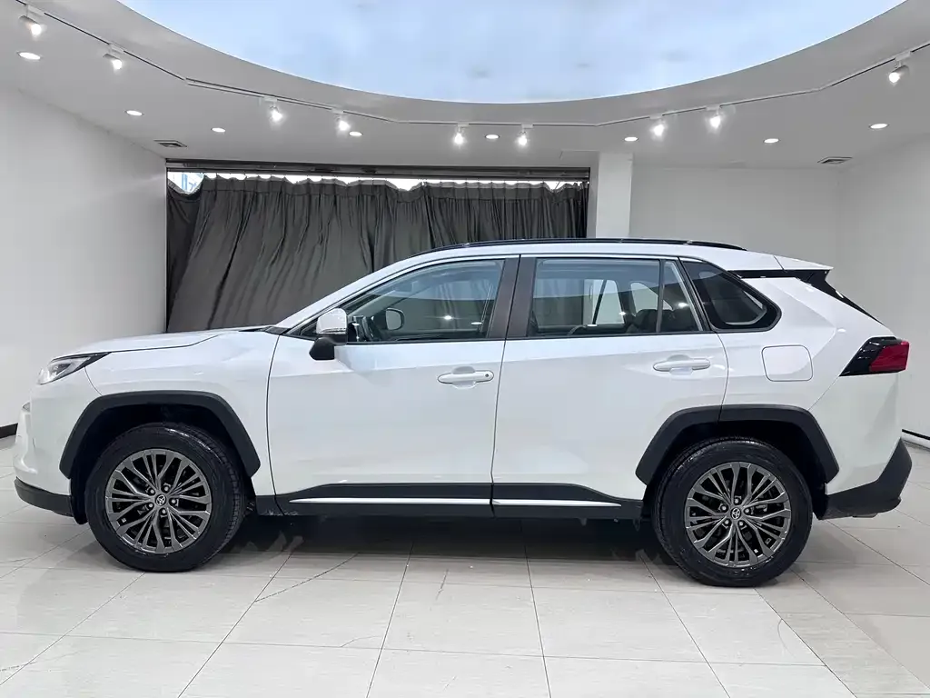 Toyota Wildlander 2023 из CN, фото 7