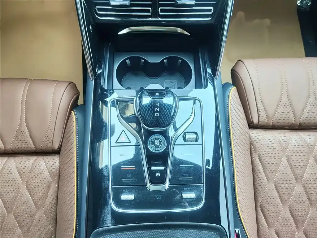 BYD Tang New Energy 2021 из CN, фото 7