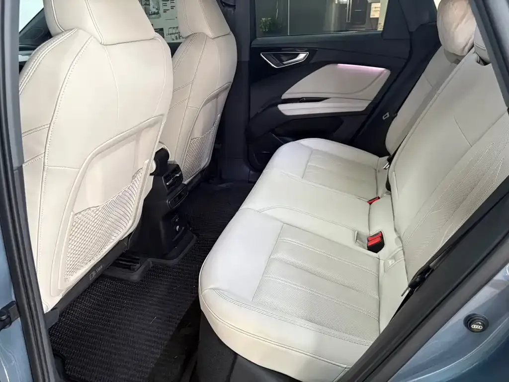 Audi Q4 e-tron 2023 из CN, фото 7