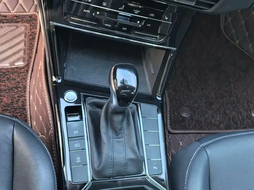 Volkswagen Passat — фото 9